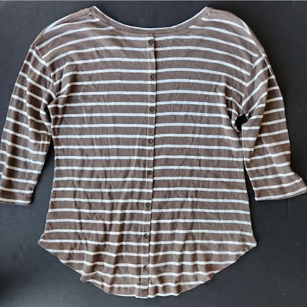 Kate Park Striped Shirt - Picture 8 of 13